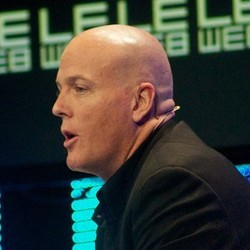 Gaet Mantan Bos Windows Phone, Amazon Bikin Ponsel?