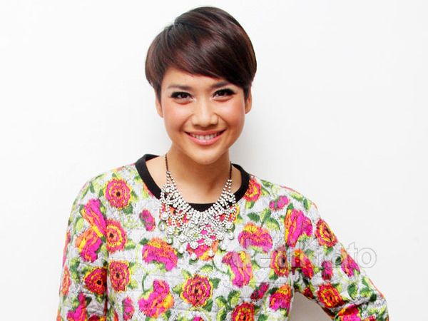 Bunga Citra Lestari Berbunga-bunga