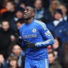 Demba Ba Incar Trofi Pertama