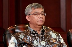 Lolos Putaran Kedua, Harjono vs Akil Berebut Kursi Ketua MK