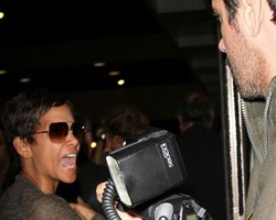 Foto: Halle Berry Marah-marah ke Paparazzi