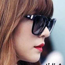 Cantiknya Tiffany SNSD Berlipstik Merah