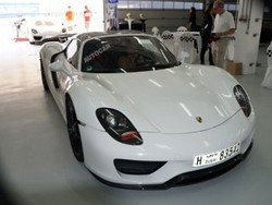 Porsche 918 Spyder Mulai Dipamerkan ke Calon Konsumen