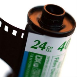 Fujifilm Naikkan Harga Film Fotografi