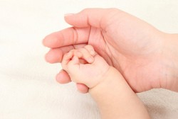 Jatuh Gara-gara Kejar Penjambret, Ibu Ini Lahirkan Bayi Prematur