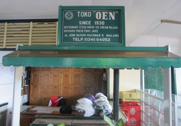 Ini Penampakan Toko Oen yang Klasik di Malang