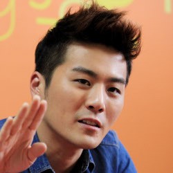 Tak Mau Tinggalkan Balada, Eru Ingin Coba Musik Lain