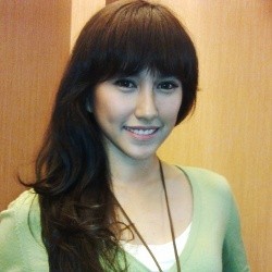 Louise Anastasya Tak Mau Punya Pacar Sesama Artis