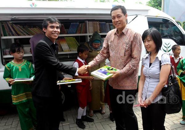 Bank Permata Syariah Luncurkan Mobil Si Bintang