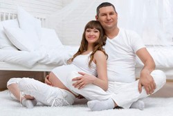 Bercinta Saat Hamil, Mengapa Tidak? Ini Dia Cara yang Aman