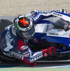 Bertekad Pertahankan Gelar, Lorenzo Waspadai Tiga Pebalap