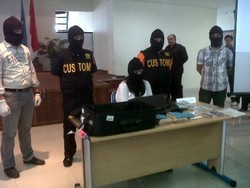 BNN & Bea Cukai Tangkap Perempuan Thailand Bawa Sabu Rp 2,5 M di Manado