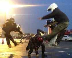 Bosan dengan Harlem Shake, Para Gadis Jepang Populerkan Tren Kamehameha