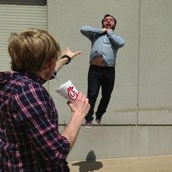 Setelah Demam Foto Hadouken, Kini Giliran Vadering?