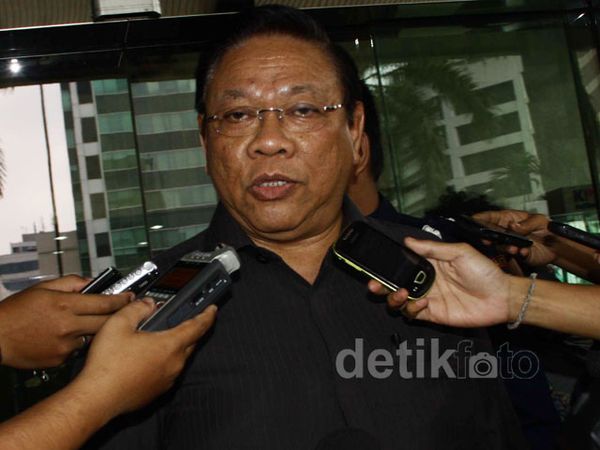 Terkait PON Riau, Agung Laksono Diperiksa KPK