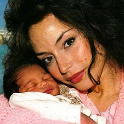 Mario Balotelli Diminta Dengarkan Kata Hati lalu Tengok Bayinya