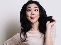 Ekspresi Kocak Si Manis Gisel