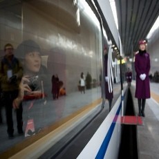 RI Berencana Bikin Kereta Super Cepat Jakarta-Surabaya Dengan Jalur Melayang