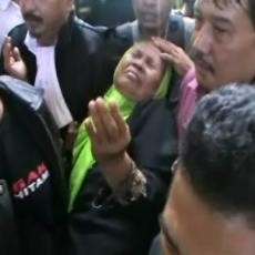 Usai Sidang Nenek Artija yang Dipidanakan Anak Kandung Jatuh Pingsan