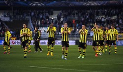 Dengan hasil seri ini, kedua tim masih memiliki peluang sama besar untuk melaju ke babak semifinal saat melakoni leg kedua di kandang Dortmund, tengah pekan depan. REUTERS/Jon Nazca.