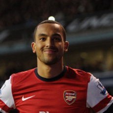 Dapat Kontrak Baru, Performa Walcott Kok Turun?