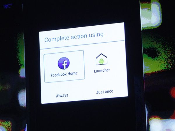 Mark Zuckerberg Bangun Facebook Home
