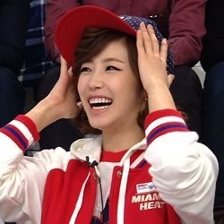 Hyosung SECRET Pamer Perut dengan Crazy in Love