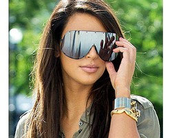 Foto: Tren Aksesori yang Kini Digandrungi Para Seleb