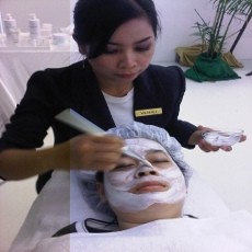 Masker Wajah ini Terbuat dari Sperma Salmon