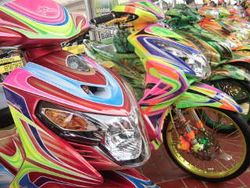 Pasar Jongkok Khusus Otomotif Digelar di Senayan Pasar Jongkok Khusus Otomotif Digelar di Senayan