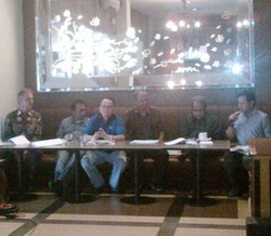 Survei INES: Kondisi Ekonomi-Hukum Belum Memuaskan, Keamanan Kondusif