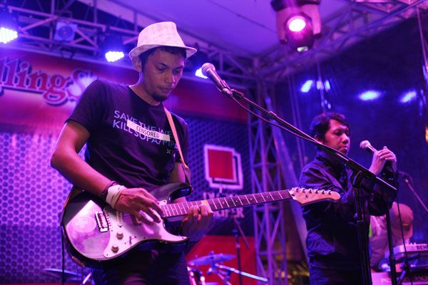 Konser Rumahsakit di Rolling Stone Cafe