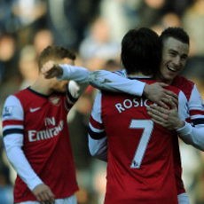 Arsenal Pasti Finis Empat Besar