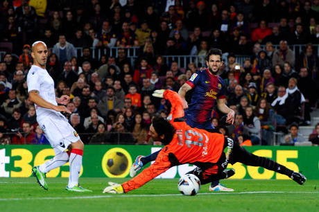 Fabregas Hat-trick, Barca Gilas Mallorca 5-0 Fabregas Hat-trick, Barca Gilas Mallorca 5-0