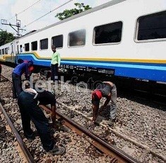 Jalur KA Bandung-Jakarta Sudah Bisa Dilewati