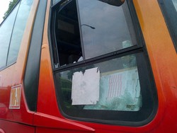 Pecahkan Kaca Bus TransJ, Sarju Jadi Tersangka & Ditahan di Polres Jakbar