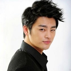 Noh Hong Chul Cium Bau Misterius di Rumah Seo In Guk