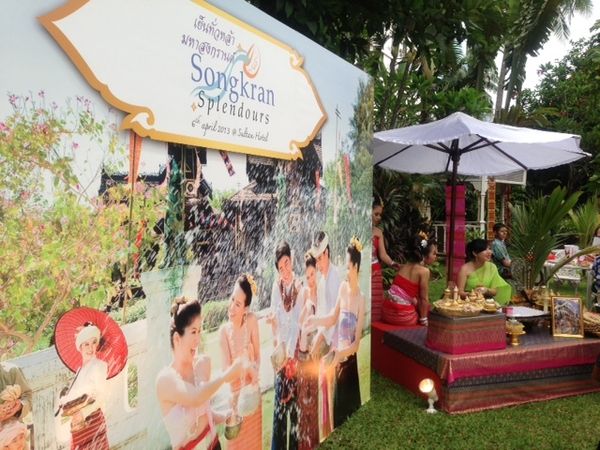 Perang Air Festival Songkran Khas Thailand di Jakarta