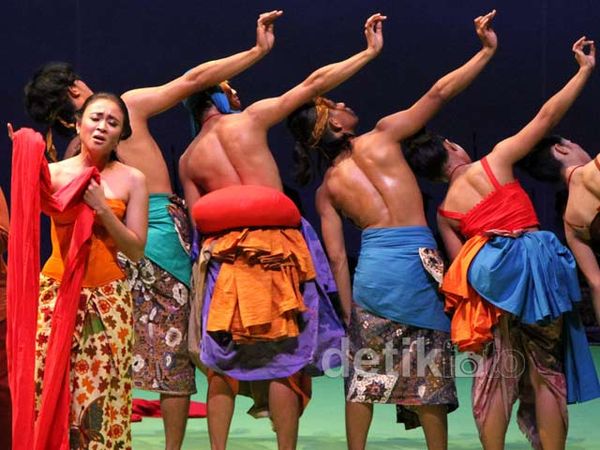 Garin, Melucuti Nafsu Aji Mumpung Para Penguasa