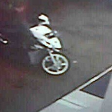 Belanja Susu, Warga Jambangan Kehilangan Motor