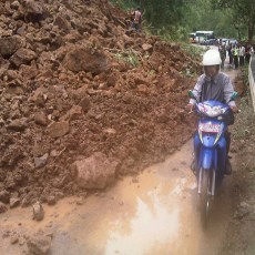 Longsor Putuskan Jalur Pacitan-Ponorogo