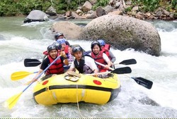 Tunanetra Ikut Arung Jeram, Siapa Takut?