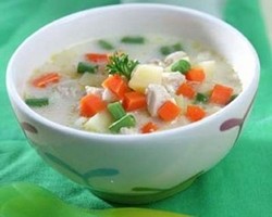 Sluurpp.. Nikmatnya Sup Kentang yang Hangat