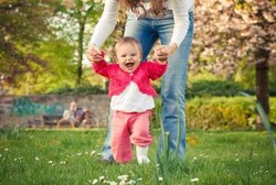 Jangan Keburu Panik Jika Anak Telat Bisa Berjalan