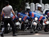 Polwan Cantik Latihan Moge