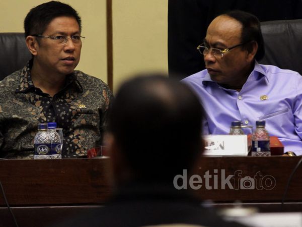 Komisi V Bahas Keselamatan Penerbangan