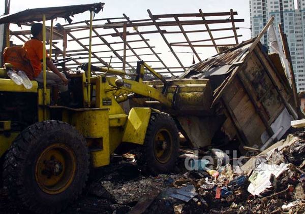Bangunan di Lahan Gedung Baru KPK Digusur