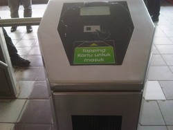 Uji Coba Gerbang Elektronik KRL Jakarta-Tangerang Masih Mematok Tarif Tunggal