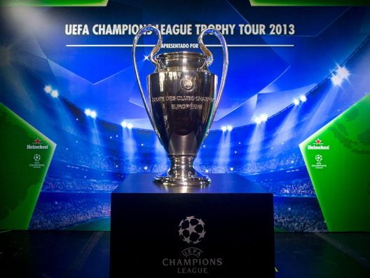Trofi Liga Champions Mendarat di Jakarta