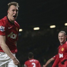 Kritik Wasit, Sir Alex Juga Puji Performa RvP, Rooney, dan Jones